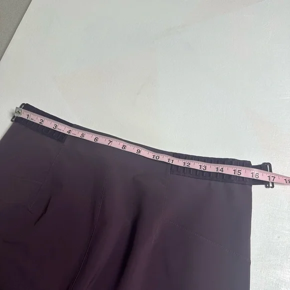 ✨🍋Lululemon Esker Slim *lululemon lab
Black Cherry size 8 - Picture 15 of 16